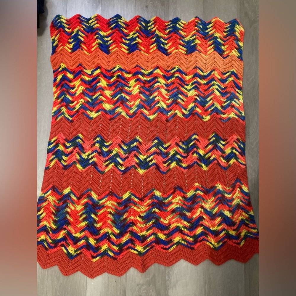 Vibrant Chevron Knit Throw Blanket in Red, Multicolor